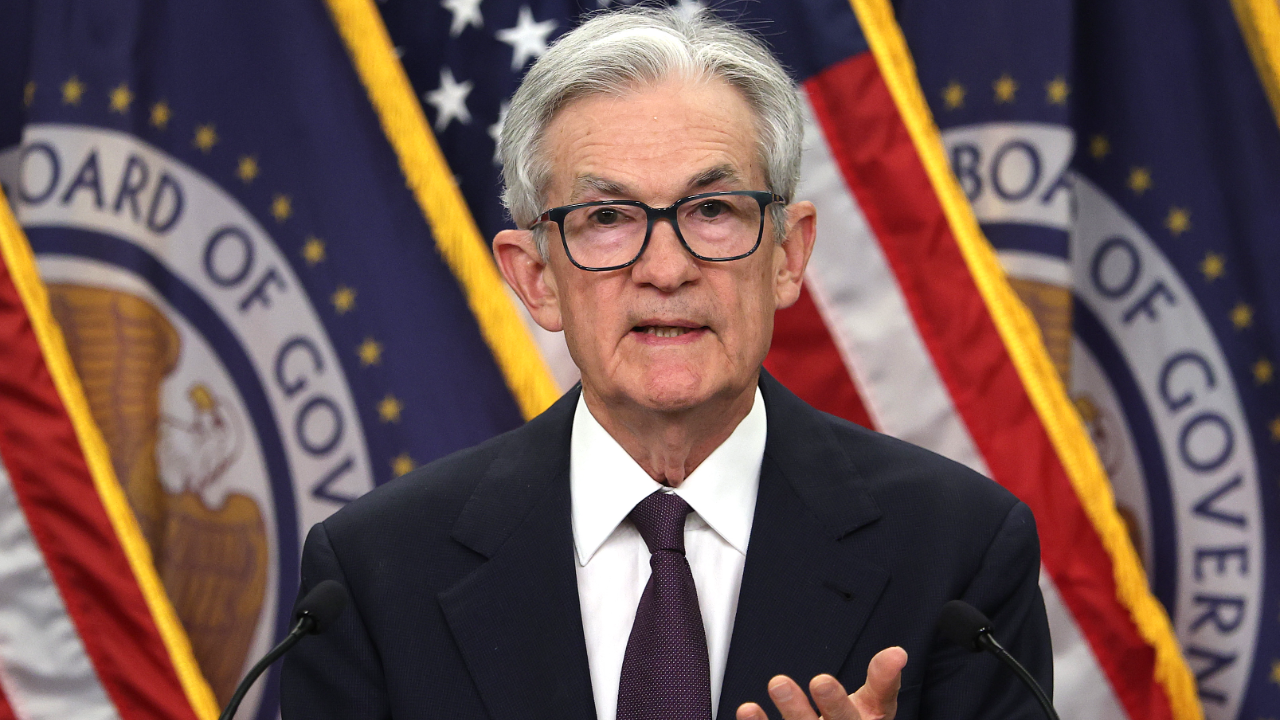 Fed Holds Interest Rates Steady, Resisting Pressure From Trump | Bankrate
