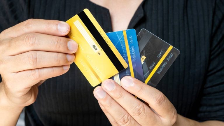 Credit Card Balances Rise To Just Shy of New Record | Bankrate