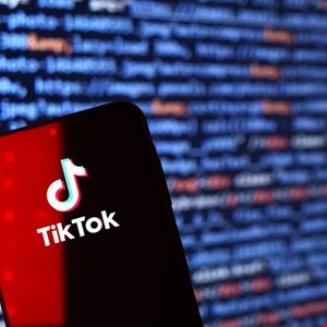 New Wave of AiTM Phishing Targets TikTok for Business